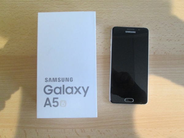 Samsung Galaxy A5₆   Gold 16 GB Android Smartphone