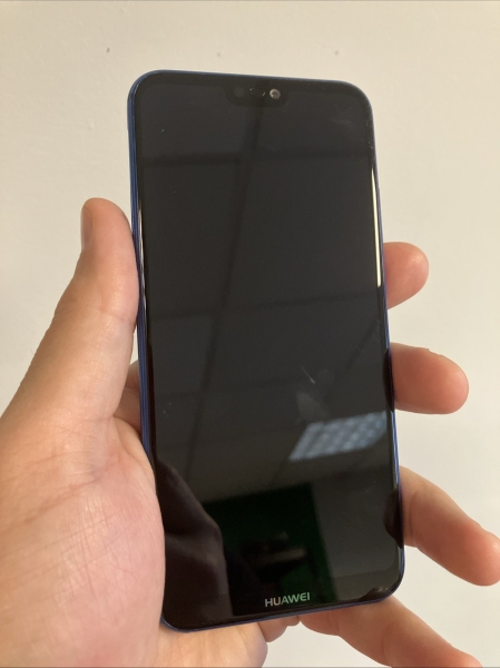 Huawei P20 Lite 64GB blau Android Smartphone Rückseite gesprungen als Ersatzteilspender verkauft