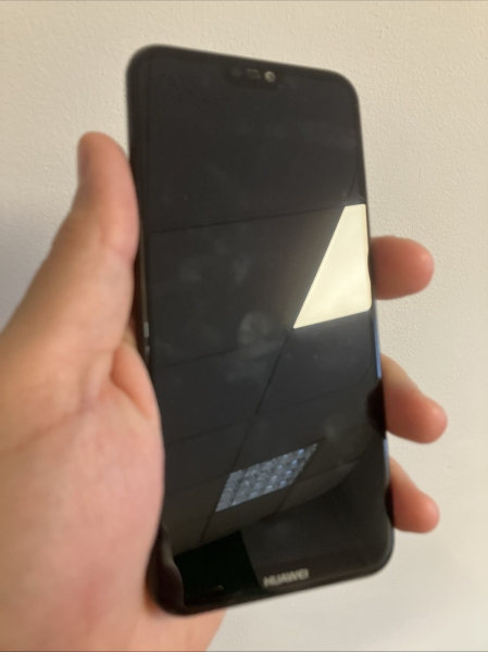 Huawei P20 Lite 64GB schwarz Android Smartphone Display gesprungen verkauft als Ersatzteil