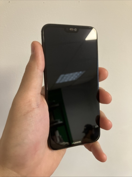 Huawei P20 Lite 64GB schwarz Android Smartphone kleiner Displaydefekt Ersatzteile verkauft