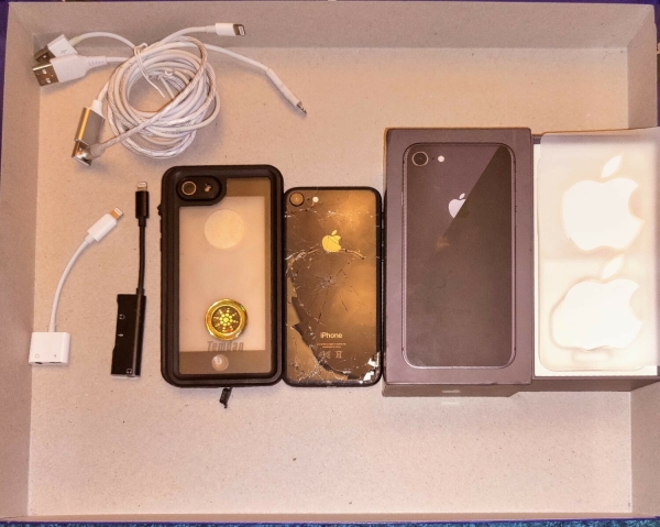 Apple iPhone 8 – 64GB – Space Grau (Vodafone) A1905 (GSM)