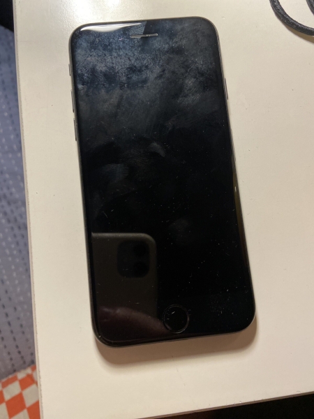 Apple iPhone 7 – 32GB – Schwarz (EE) A1778 (GSM)