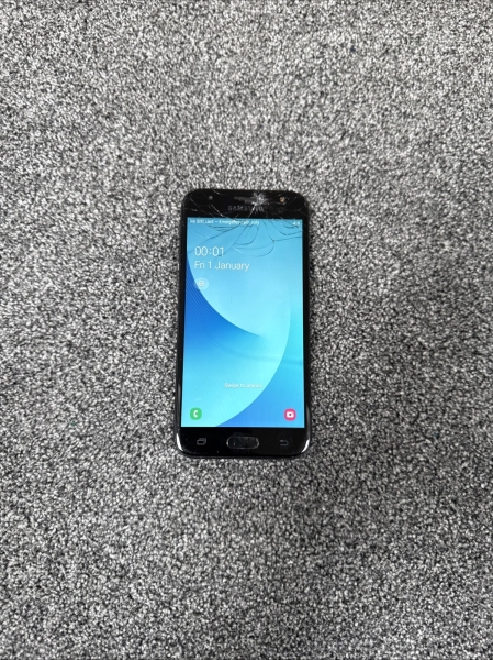 Samsung Galaxy J3 2017 blau Vodafone Netz 16GB Android Smartphone gesprungen