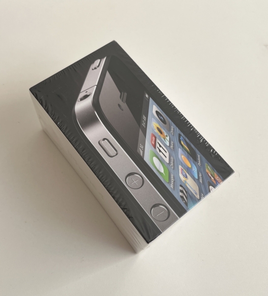 New Sealed Old Stock Apple iPhone 4 8gb 4th Generation – UK Model – Rare iOS 6
