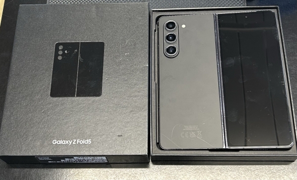 Samsung Galaxy Z Fold 5 entsperrt 256GB großes Display Smartphone