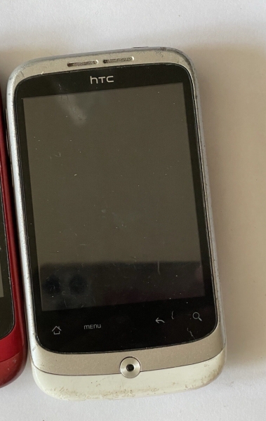 HTC Wildfire – PC49100 – 384MB Touchscreen Android Mini Smartphone (weiß)