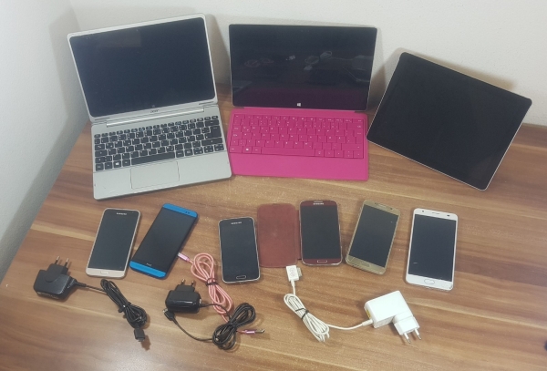 Tablet Handy Smartphone Konvolut Microsoft Acer Samsung HTC Oukitel