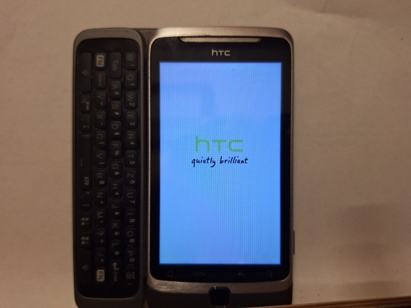 Handy HTC Desire Z ohne Simlock silber Smartphone Slider
