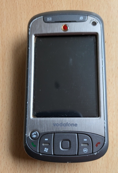 HTC Vodafone Windows Mobile Smartphone Grau Slider QWERTZ 2MP 64MB
