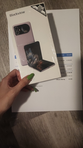 NEU und OVP – Faltbares Smartphone – Blackview Hero 10 – 36GB RAM – Garantie