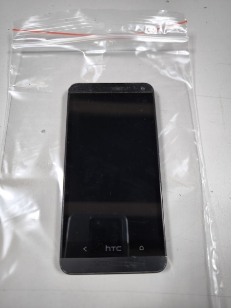 HTC One (PN07100) Smartphone Silber 4.7 in 4G Android — Defekt, ohne Zubehör
