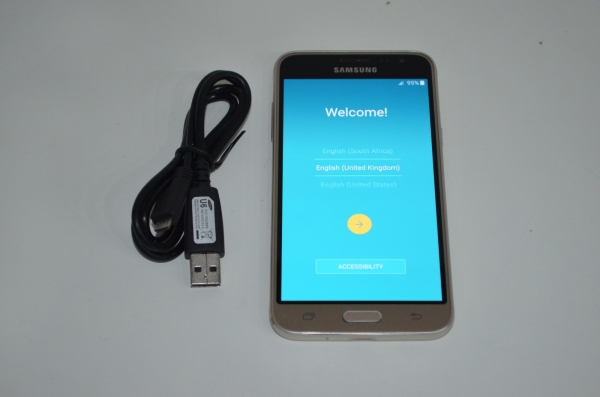 Samsung Galaxy J3 DUOS Gold – SM-J320H Android Smartphone