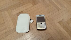 BlackBerry 9700 weiß (Ohne Simlock) Handy Smartphone QWERTZ-Tastatur