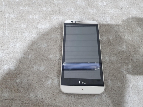 HTC Desire 510 0PCV200 Smartphone 4,7″ IPS LCD 5MP Kamera 8GB/1GB RAM – Weiß