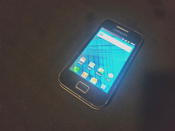 Samsung Galaxy Ace GT-S5830 – 154MB – Weiß – Voll Funktionsfähig – Kostenloser Versand