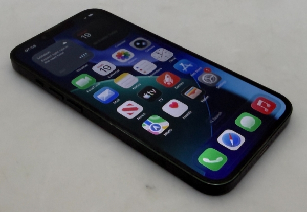APPLE IPHONE 13 128GB SMARTPHONE IN GRÜN ENTSPERRT FUNKTIONIERT PERFEKT ORDENTLICH