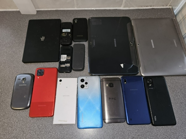 DEFEKT 14x Apple Samsung Sony TCL Smartphone Tablet – RESTPOSTEN KONVOLUT Ref234