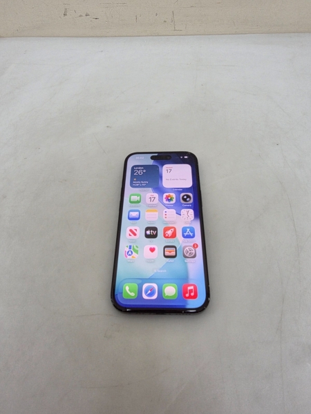 APPLE IPHONE 15 128GB SMARTPHONE IN SCHWARZ ENTSPERRT FUNKTIONIERT PERFEKT KLEINER RISS
