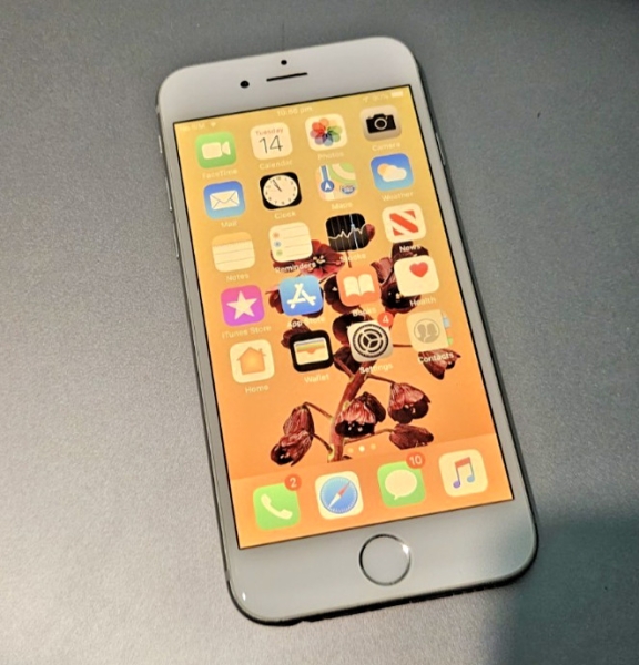 Apple iPhone 6 16GB silber Smartphone EE – NEUWERTIG OVP – 98% Akku