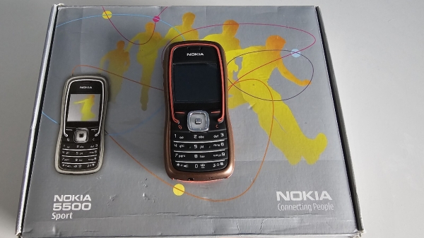Nokia 5500 Sport Smartphone (Orange) orange