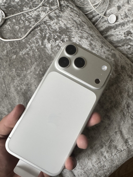 Apple iPhone 17 Pro Max 256GB silber entsperrt Smartphone NEU