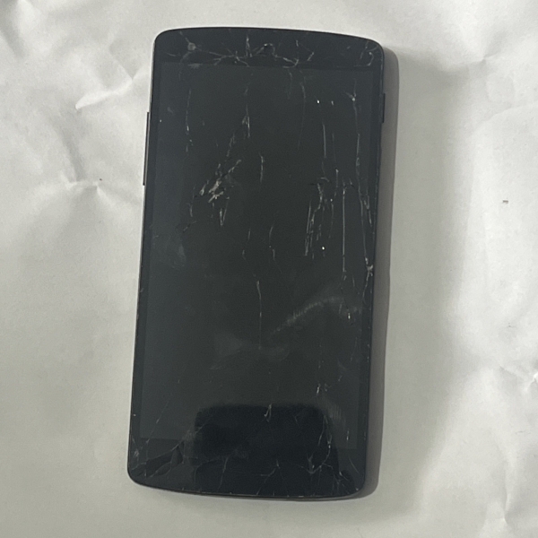 LG Nexus 5 schwarz 16GB entsperrt LG-D821 2GB RAM Ref 862190