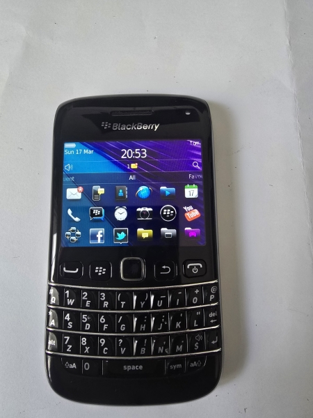 BlackBerry Bold 9700 – 8GB – schwarzes (entsperrt) Smartphone Touchscreen.
