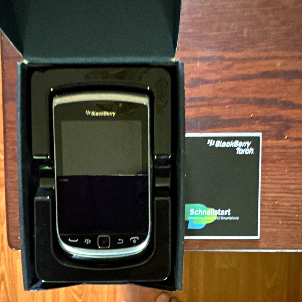 BlackBerry Torch Smartphone 32 GB Schwarz/Silber mit OVP