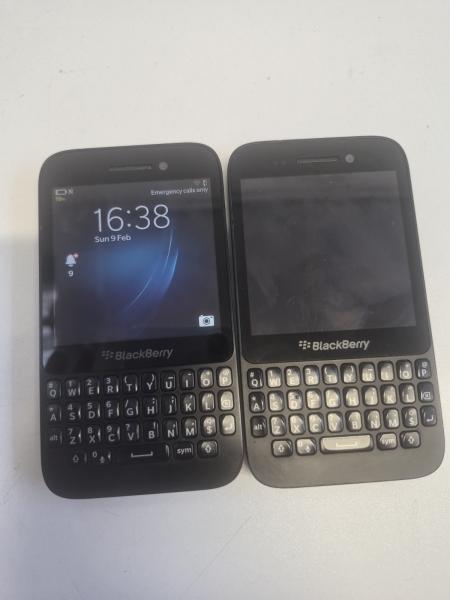 BlackBerry Q5 Model SQR100-2 – ungetestet