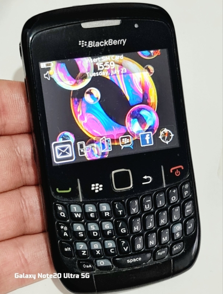 BlackBerry Curve 8520 (entsperrt) Smartphone sehr guter Zustand mit Ladegerät