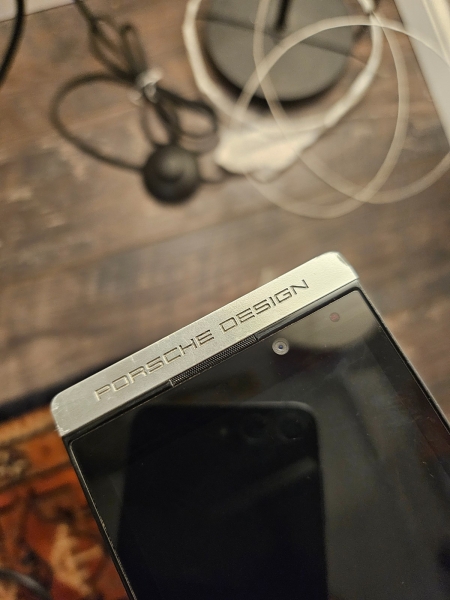 BlackBerry Porsche Design P’9982 Smartphone – 64GB – Box & Accessories Included