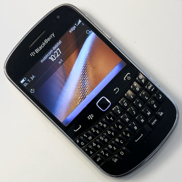 BlackBerry Bold 9900 Smartphone in Schwarz (Gut aber teildefekt & ohne Simlock)