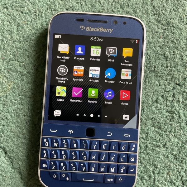 Blackberry Q20 Classic Smartphone 16GB, 3,5″ QWERTY, entsperrt, blau