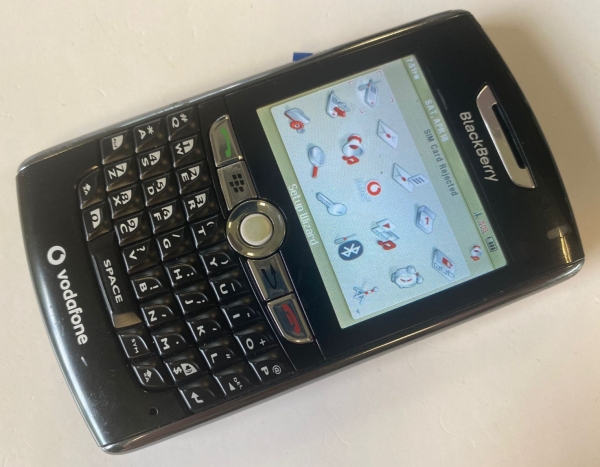 BlackBerry 8800 Handy Entsperrt QWERTZ Tastatur Klassiker Vintage