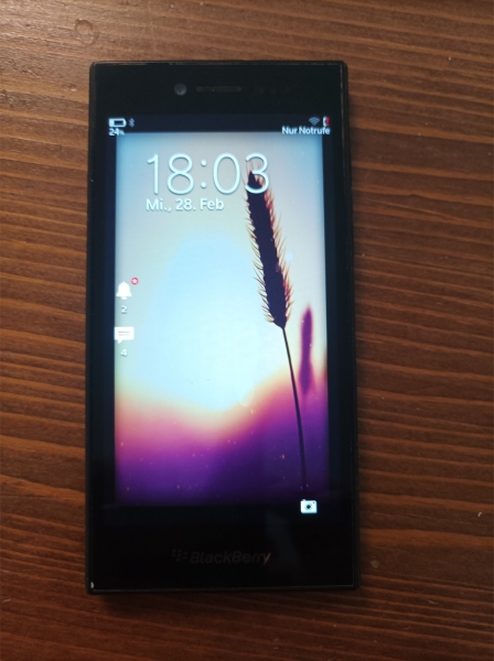 BlackBerry Leap STR 100 Schwarz Smartphone