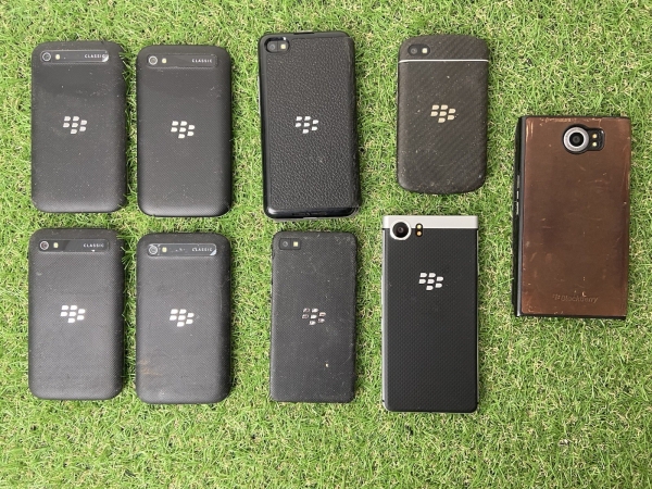 Restposten 4x BlackBerry Smartphones Q20, z30, STV100, Keyone etc UNGETESTET (C269)