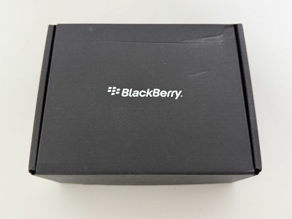 BRANDNEUES BLACKBERRY 9000 BOLD ENTSPERRTES TELEFON – SCHWARZ – WIFI – MP3 – BLUETOOTH