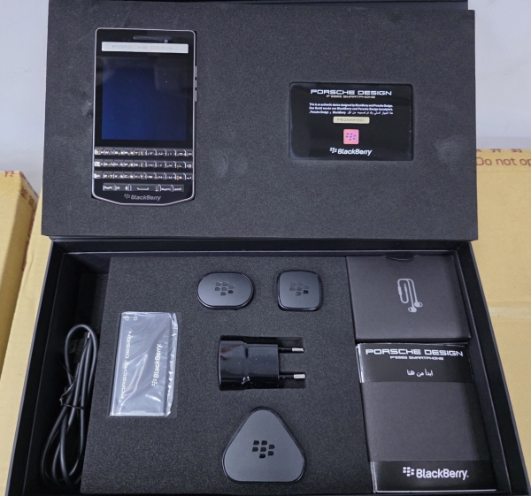 BlackBerry Porsche Design P9983 – 64 GB –  Black  smartphone