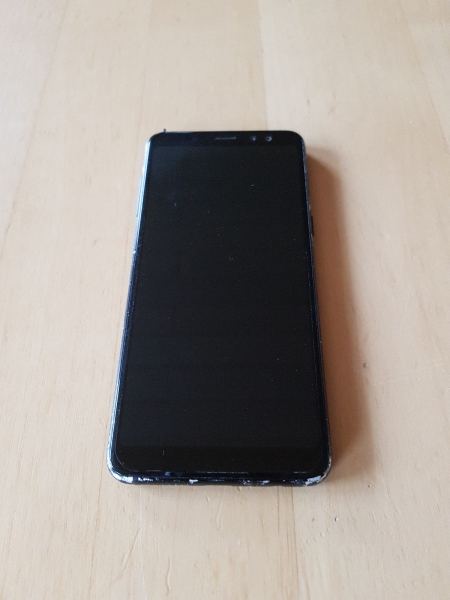 Samsung Galaxy A8 32 GB 4 GB RAM 16MP Dual SIM Smartphone – Schwarz