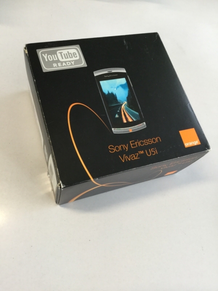 Sony Ericsson Vivaz U5i – silber Smartphone