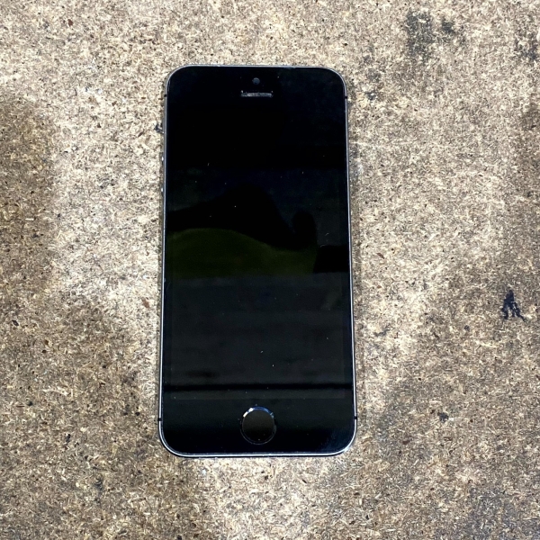 Apple iPhone 5s A1457 Smartphone Space Grau Wi-Fi 4″ IPS Display 8MP (1GB+16GB)
