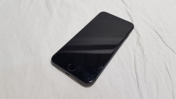 Apple iPhone 8 Smartphone entsperrt 64GB