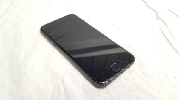 Apple iPhone 8 Smartphone entsperrt 64GB