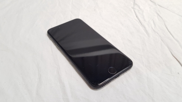 Apple iPhone 7 Smartphone 128GB entsperrt