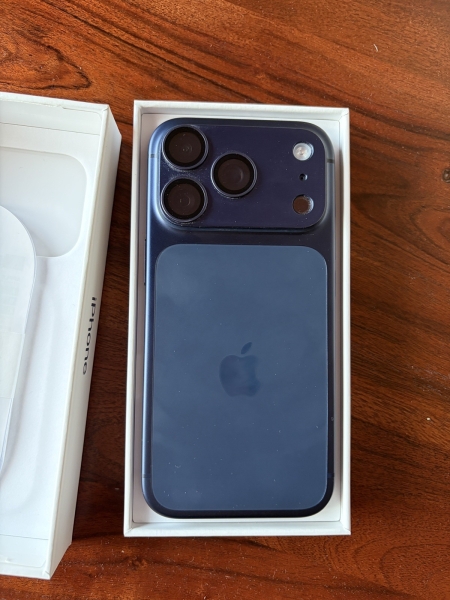 Apple iPhone 17 Pro 1TB blau entsperrt Smartphone 48MP Kamera Bar Style