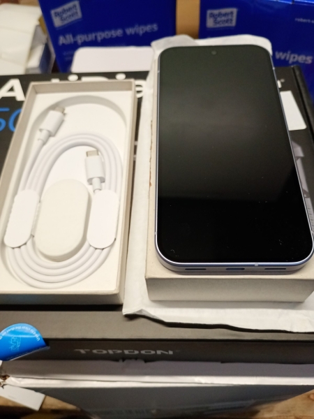 Google Pixel 10 5G Android Smartphone Frost Blue 128GB NEUWERTIG.