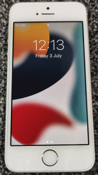 Apple iPhone SE 1. Gen 32GB silber entsperrt Smartphone guter Zustand 88% BH