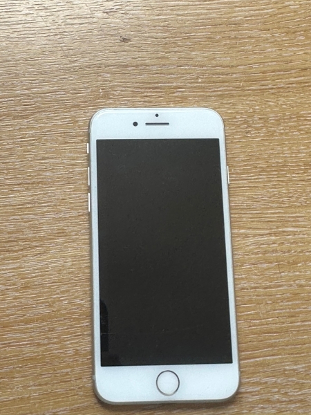 Apple iPhone 8 64gb funktionstüchtig weiß entsperrt Batteriezustand zwischen 80%-95%