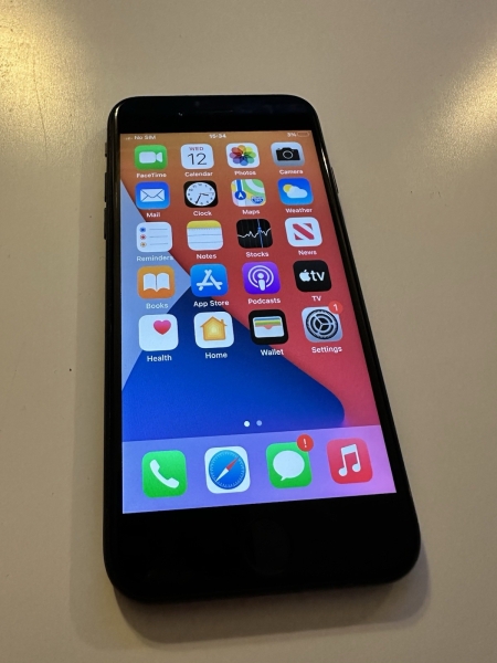 Apple iPhone 7 128GB Schwarz Entsperrt in Top Zustand 99% Akku & Zubehör