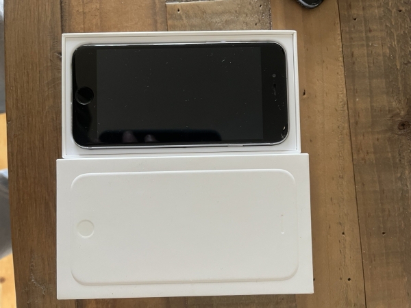 Apple iPhone 6s – 64GB – Space Grau (Entsperrt) Guter Zustand